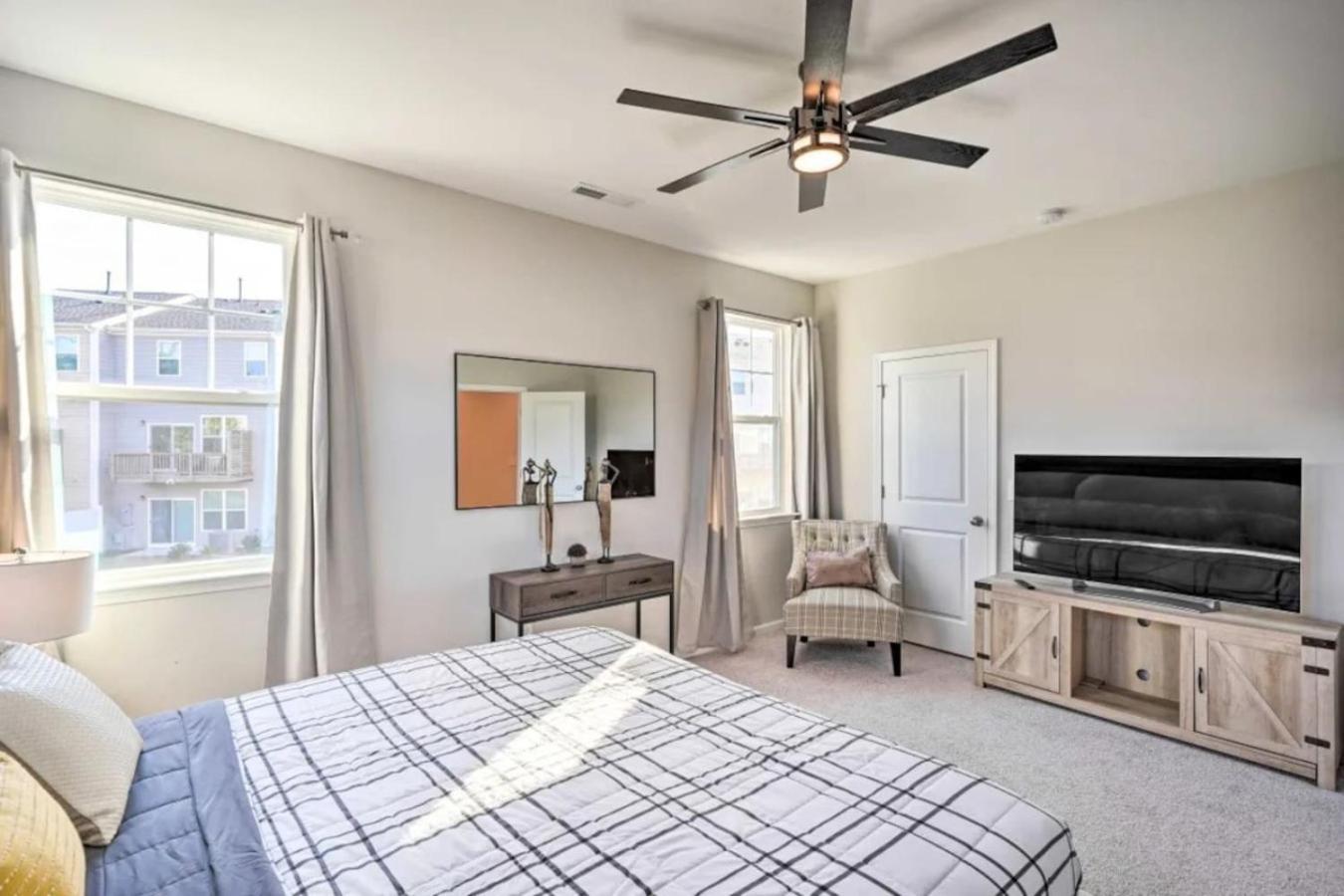 The Villas Buckingham 10 Mins To Rdu Airport Duke Downtown Durham Ngoại thất bức ảnh
