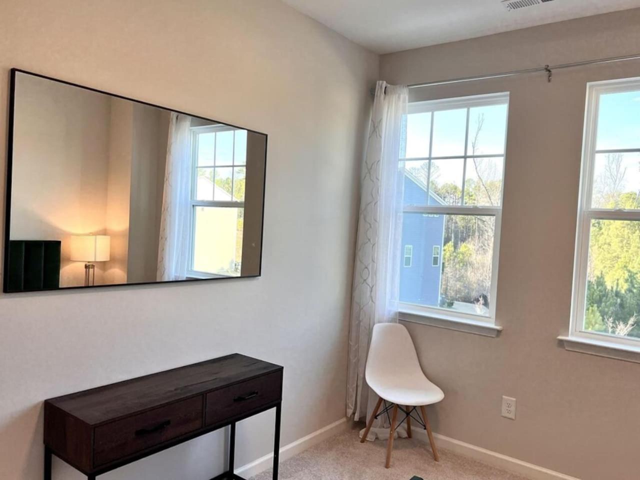 The Villas Buckingham 10 Mins To Rdu Airport Duke Downtown Durham Ngoại thất bức ảnh