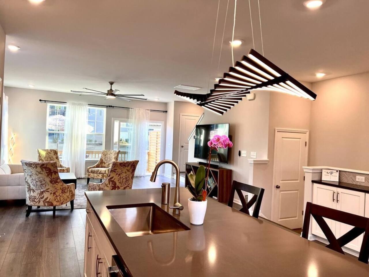 The Villas Buckingham 10 Mins To Rdu Airport Duke Downtown Durham Ngoại thất bức ảnh
